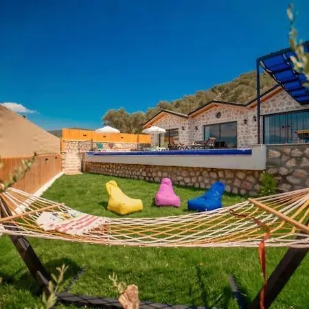 Stone Hause * Kas