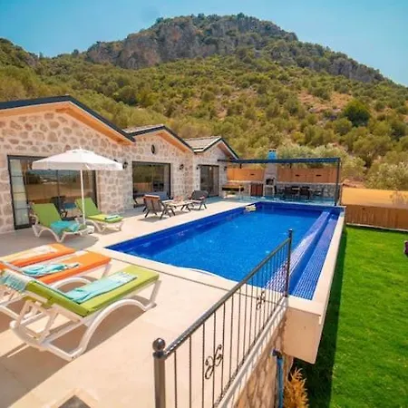Stone Hause Hotel *